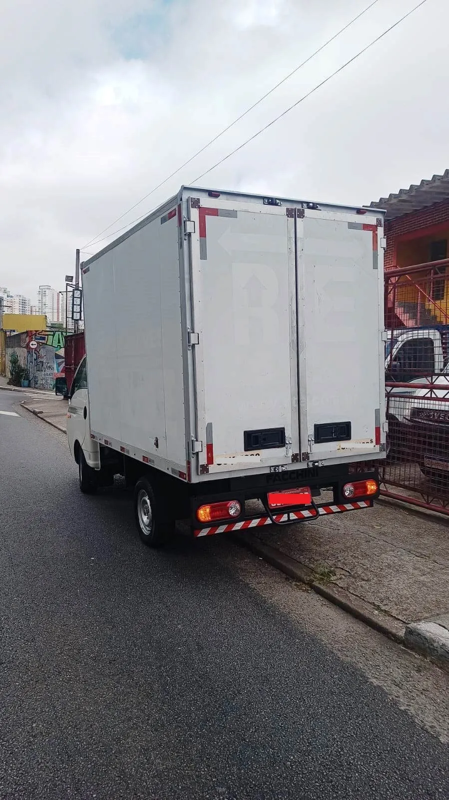 Hyundai HR 2.5 BAU 3,00 X 2,0X 1,80 2.5 Diesel Manual