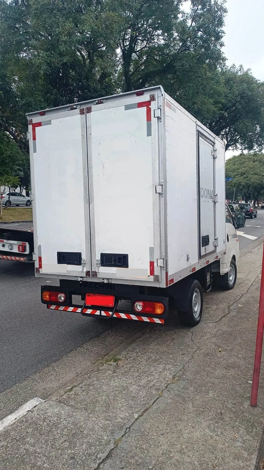 Hyundai HR 2.5 BAU 3,00 X 2,0X 1,80 2.5 Diesel Manual