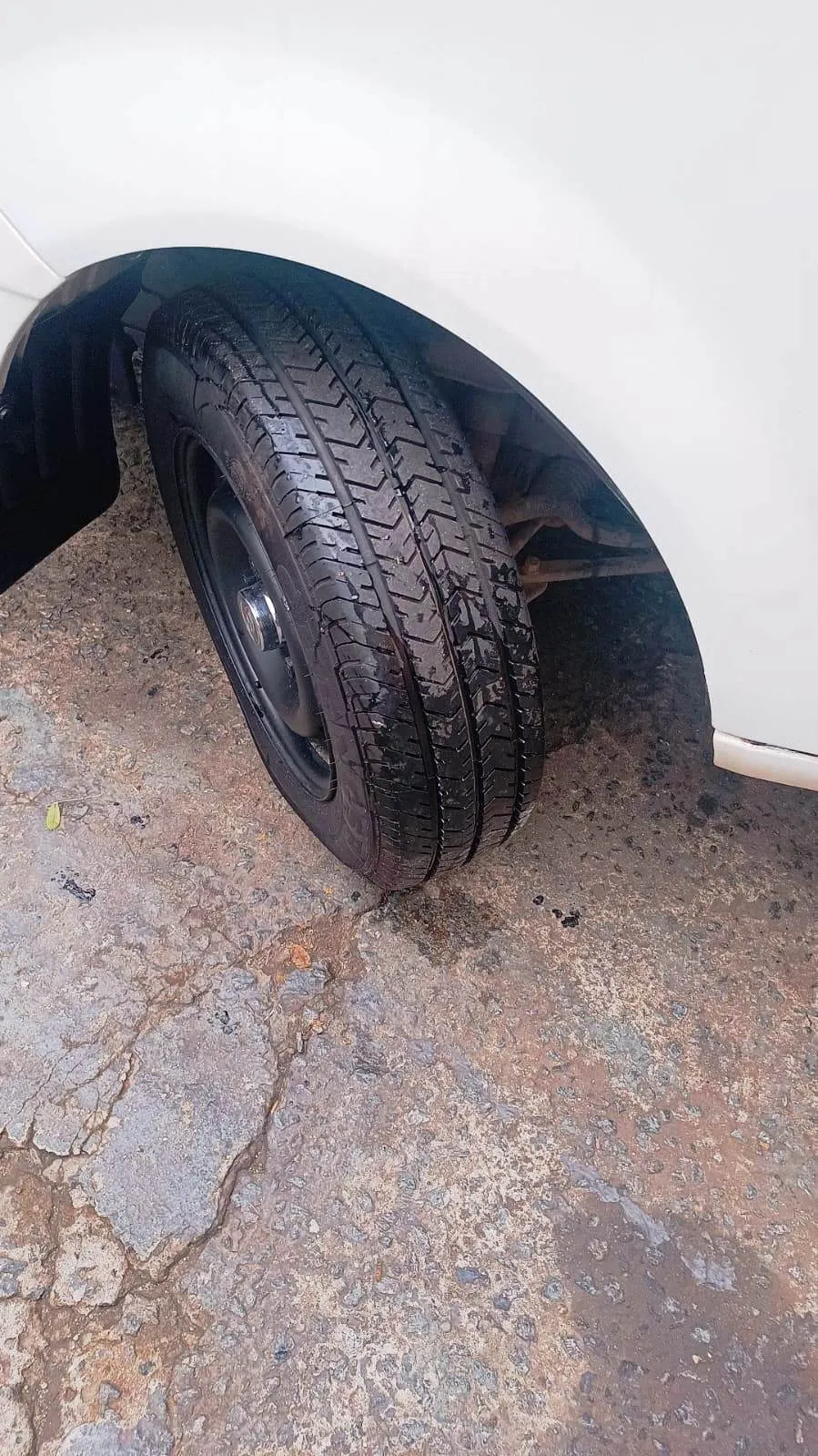 Hyundai HR 2.5 BAU 3,00 X 2,20 X 1,80 2.5 Diesel Manual
