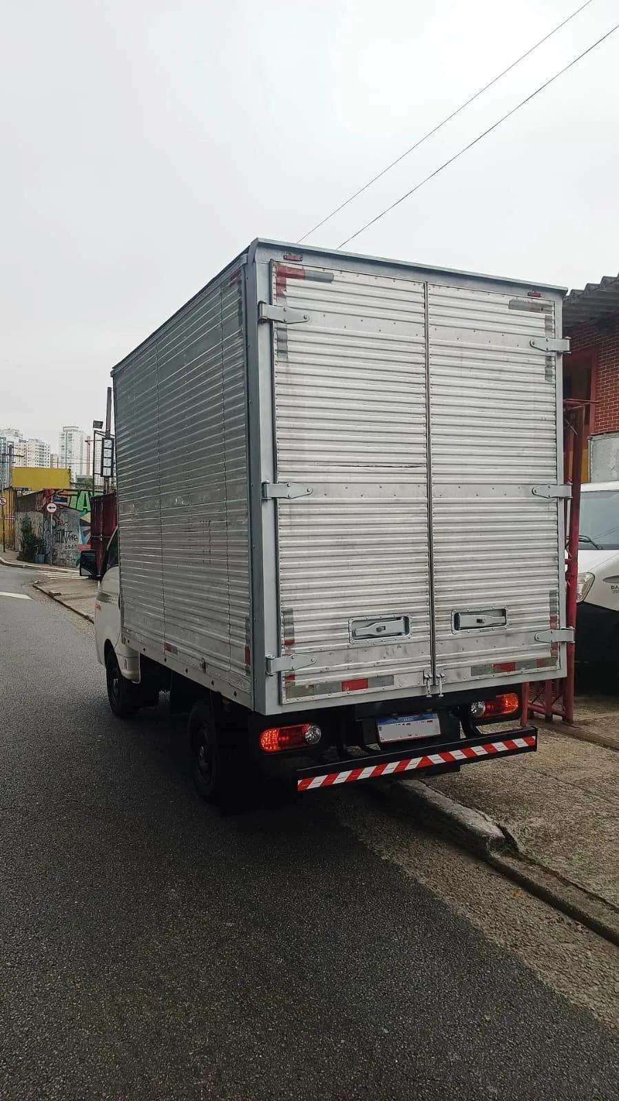 Hyundai HR 2.5 BAU 3,00 X 2,20 X 1,80 2.5 Diesel Manual