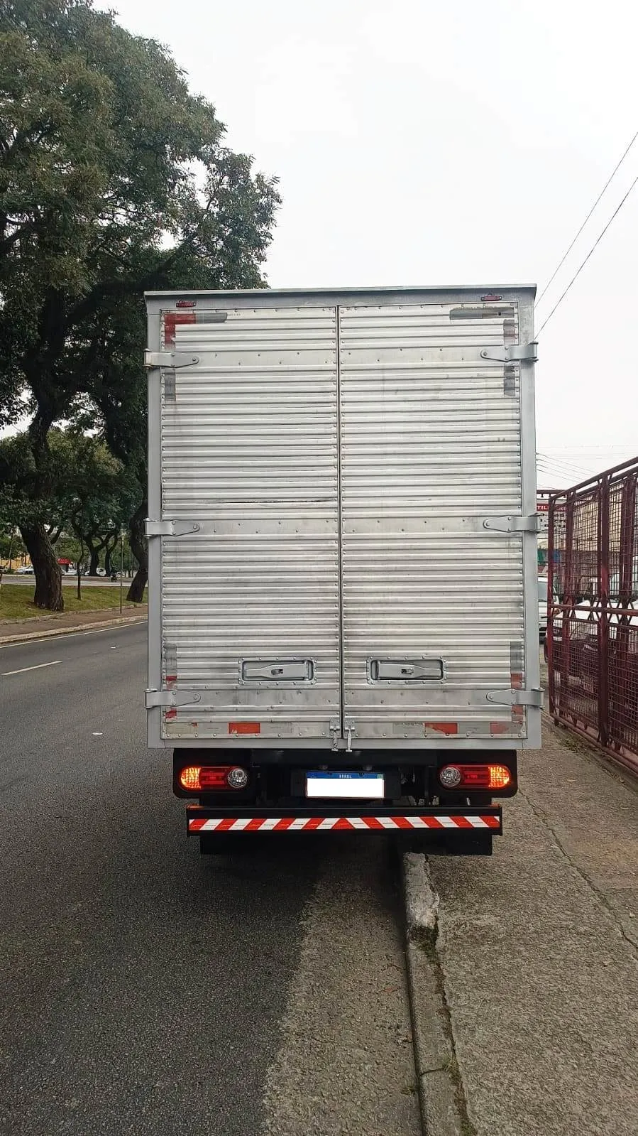 Hyundai HR 2.5 BAU 3,00 X 2,20 X 1,80 2.5 Diesel Manual