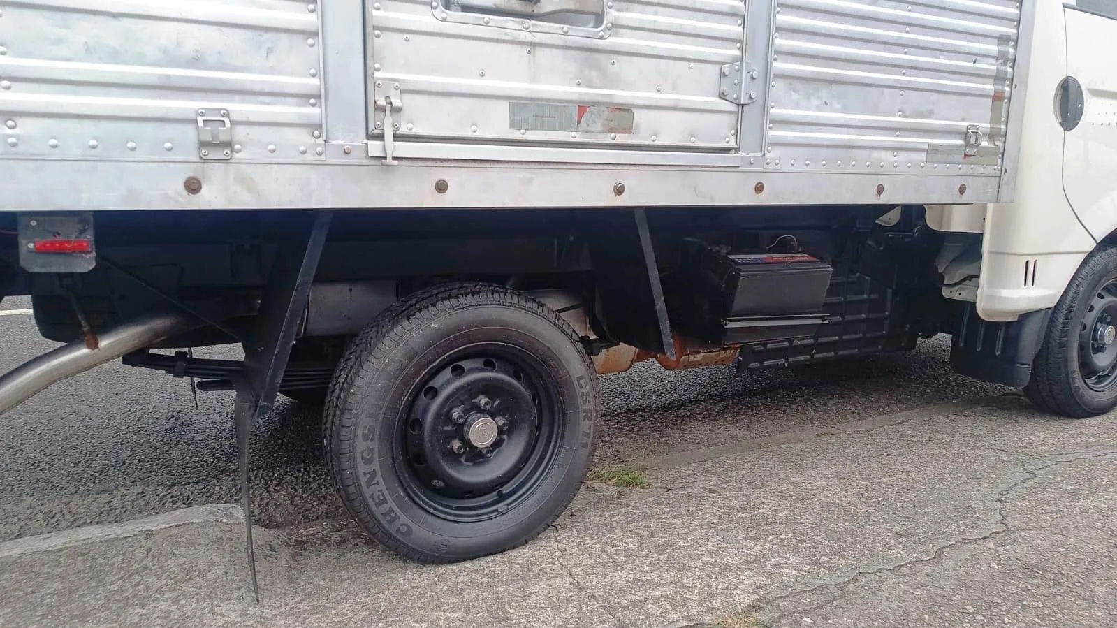 Hyundai HR 2.5 BAU 3,00 X 2,20 X 1,80 2.5 Diesel Manual