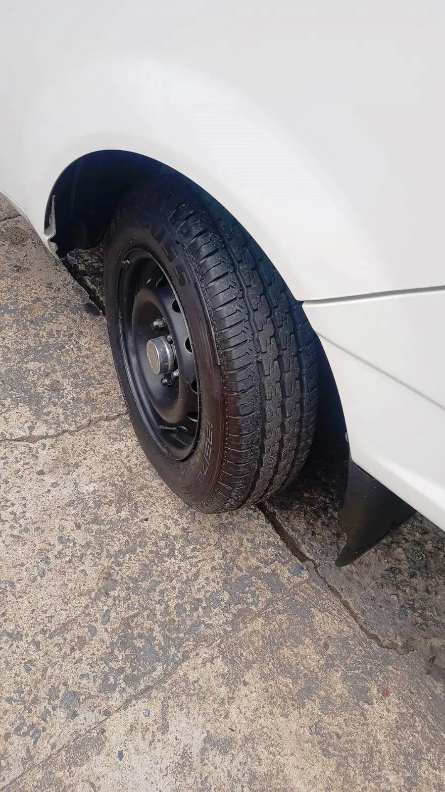 Hyundai Hr 2.5 Bau 3,00x 2,20x 1,80 2.5 Diesel Manual
