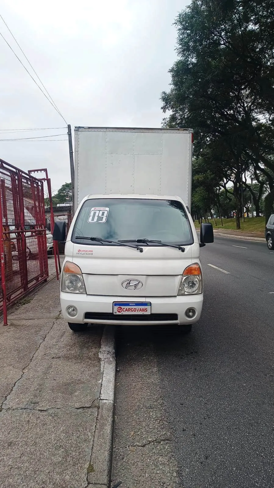 Hyundai Hr 2.5 Bau 3,00x 2,20x 1,80 2.5 Diesel Manual