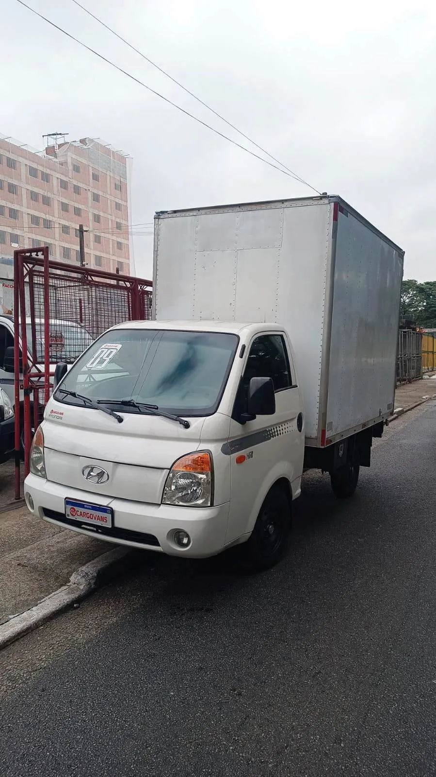 Hyundai Hr 2.5 Bau 3,00x 2,20x 1,80 2.5 Diesel Manual