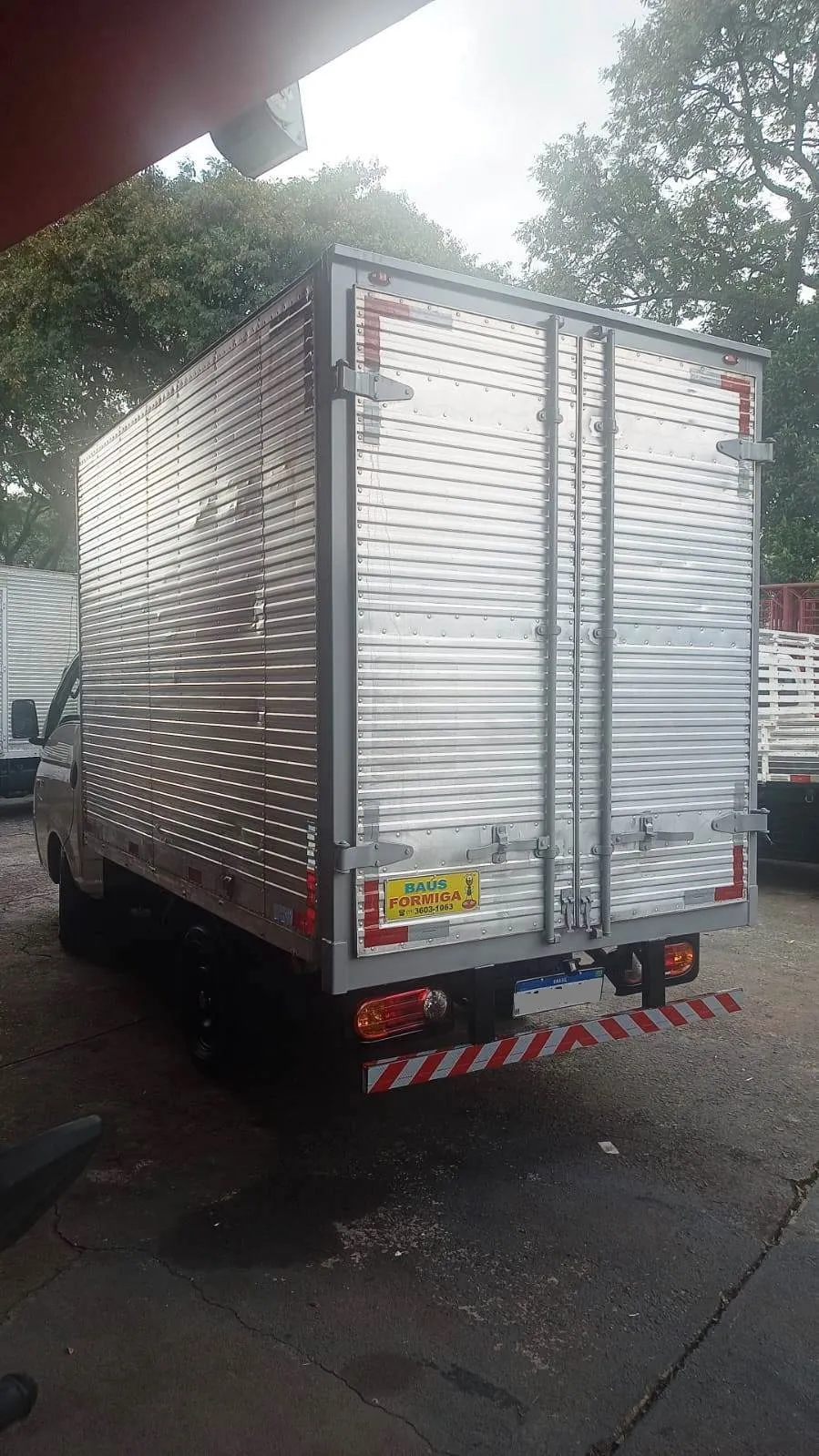 Hyundai HR 2.5 BAU 3,00X 2,20X 1,80 2.5 Diesel Manual