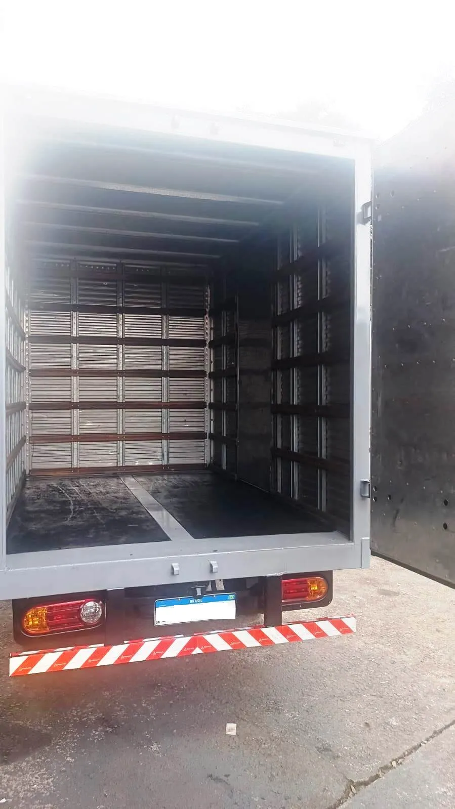 Hyundai HR 2.5 BAU 3,00X 2,20X 1,80 2.5 Diesel Manual