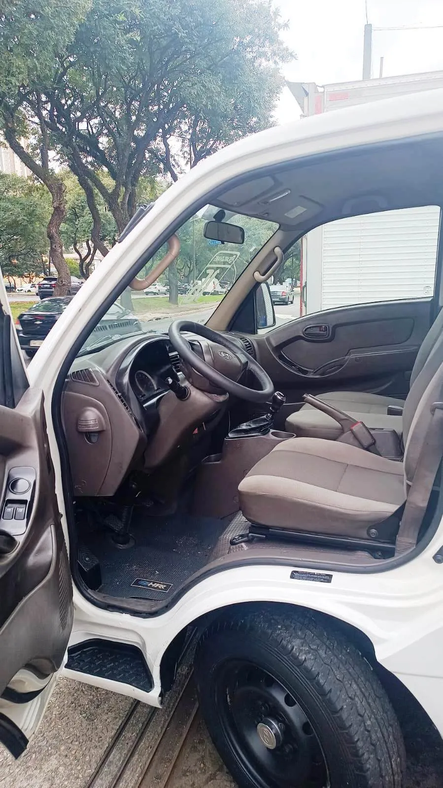 Hyundai hr 2.5 hyundai hr carroceria 2.5 Diesel Manual