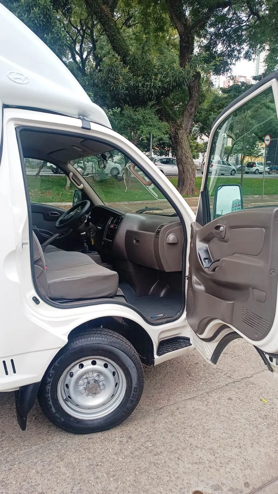 Hyundai Hr 2.5 turbo diesel 2.5 Diesel Manual