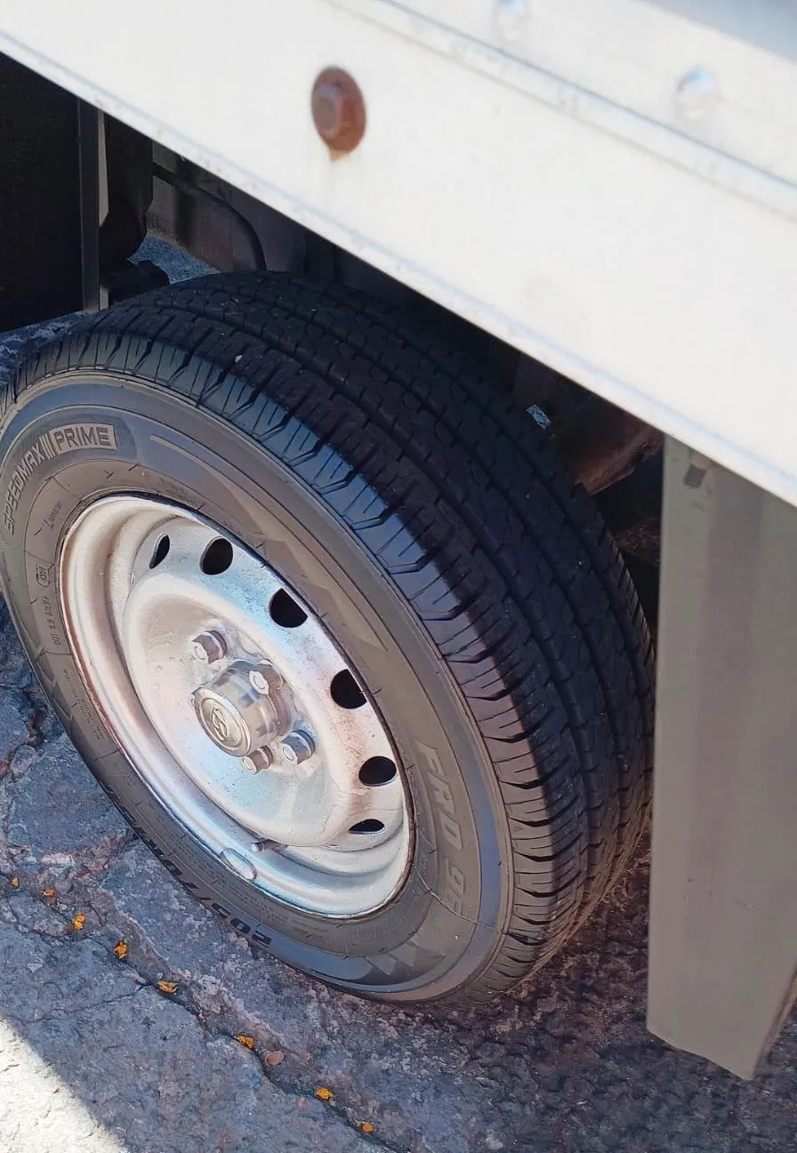 Hyundai HYUNDAI HR 2.5 turbo diesel 2.5 Diesel Manual