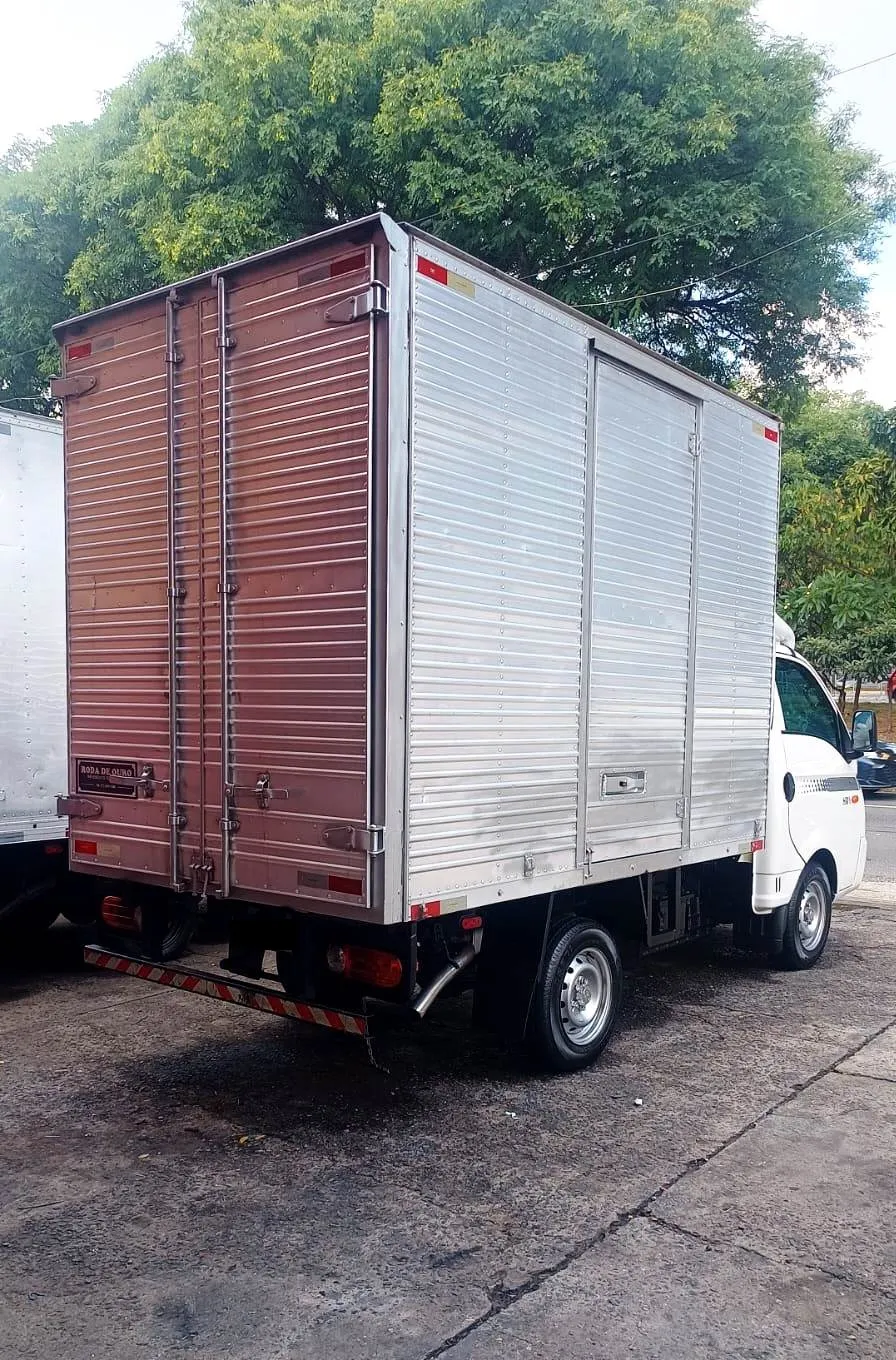 Hyundai HYUNDAI HR 2.5 Turbo diesel 2.5 Diesel Manual