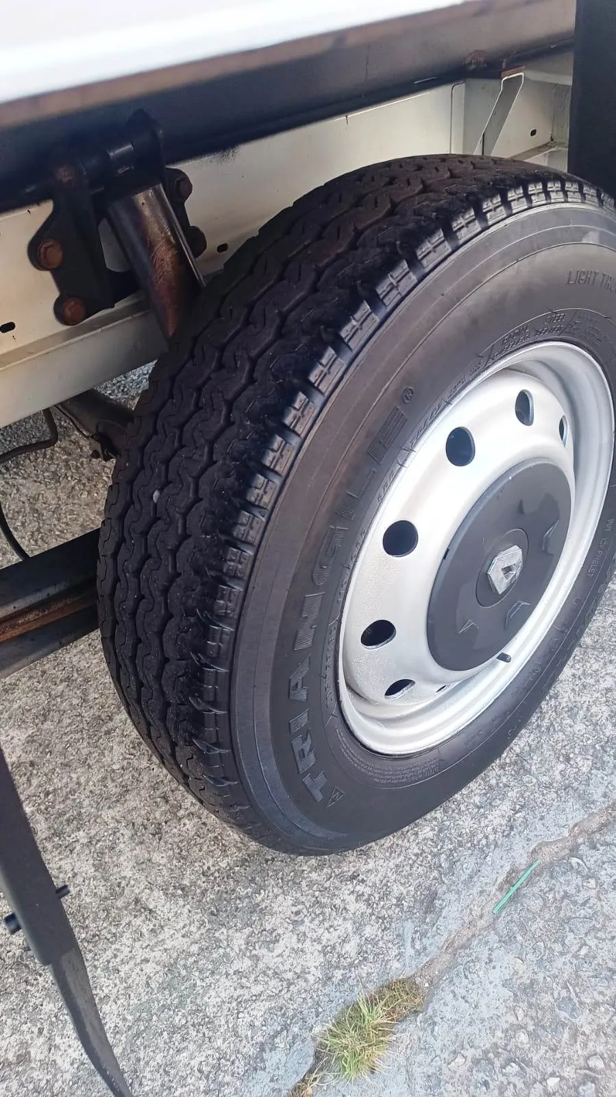 Hyundai Master Bau 3,50x 2,25x 2,20 2.5 Diesel Manual