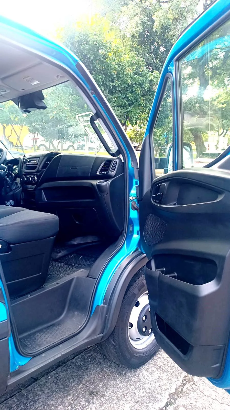 Iveco daily 35.150 caminhonete sider 3.0 Diesel Manual