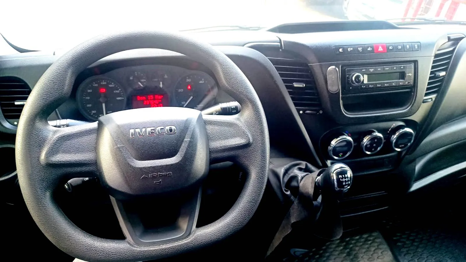 Iveco daily 35.150 caminhonete sider 3.0 Diesel Manual