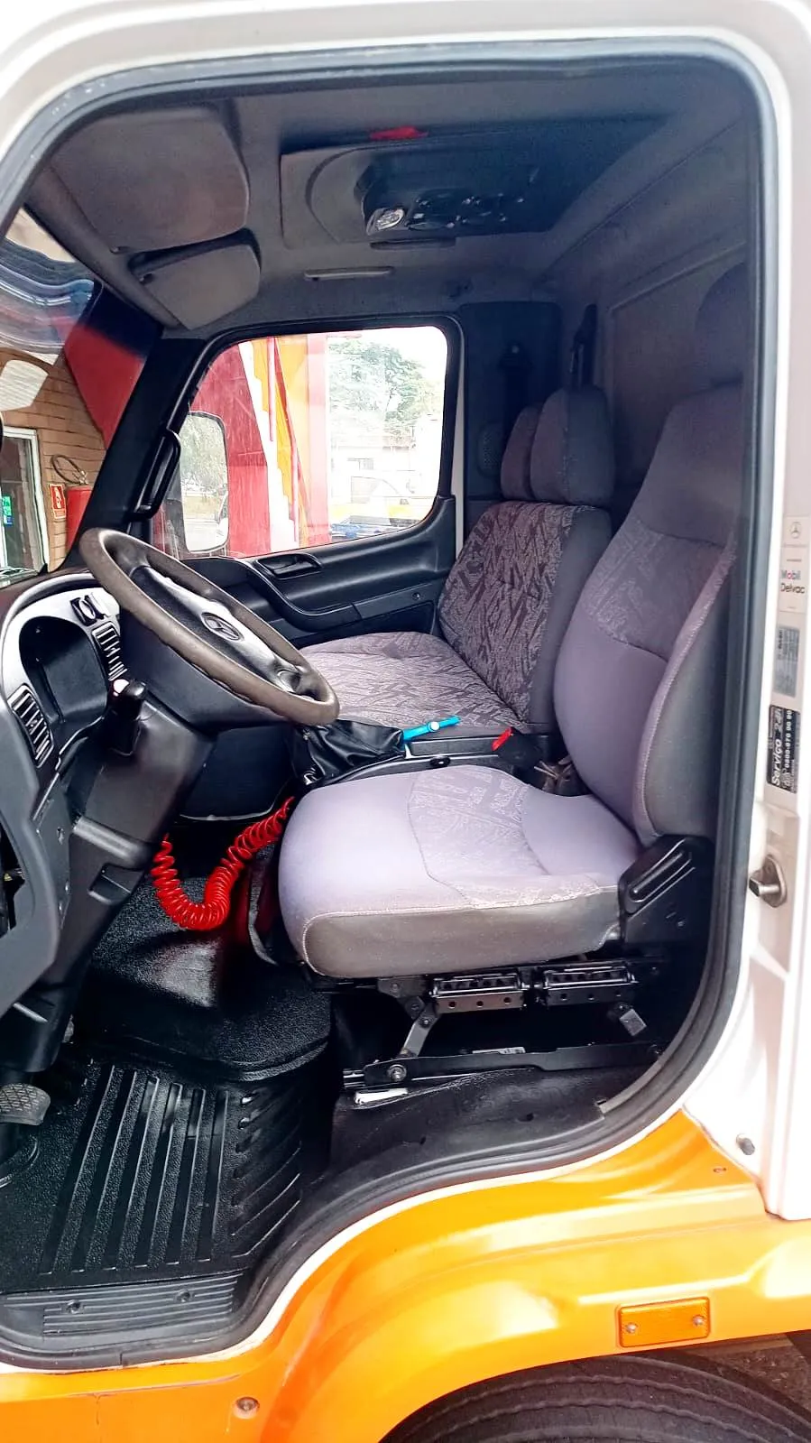 Mercedes-benz accelo 815 Caminhão 3/4 3.0 Diesel Manual