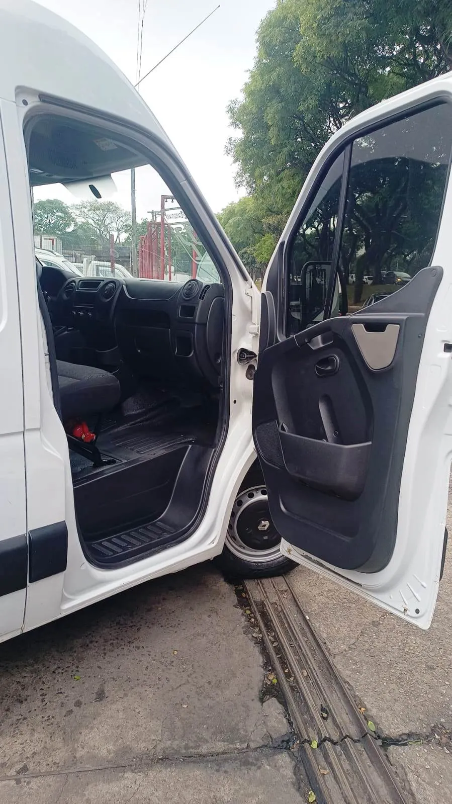 Renault Master 2.3 Furgão longo 2.3 Diesel Manual
