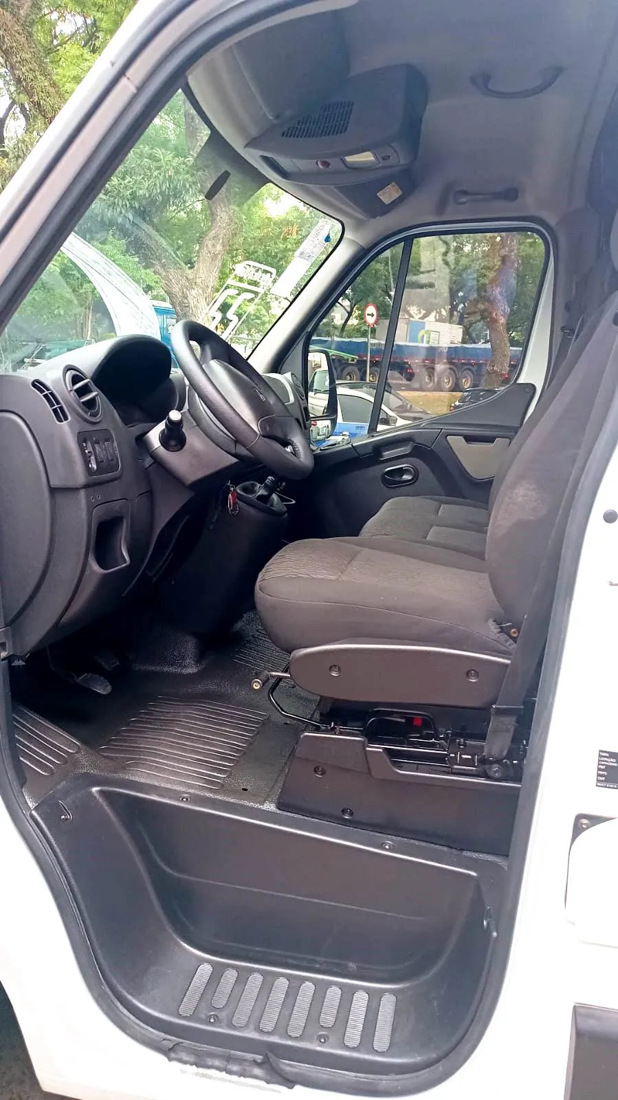 Renault Master 2.3 Furgão longo 2.3 Diesel Manual