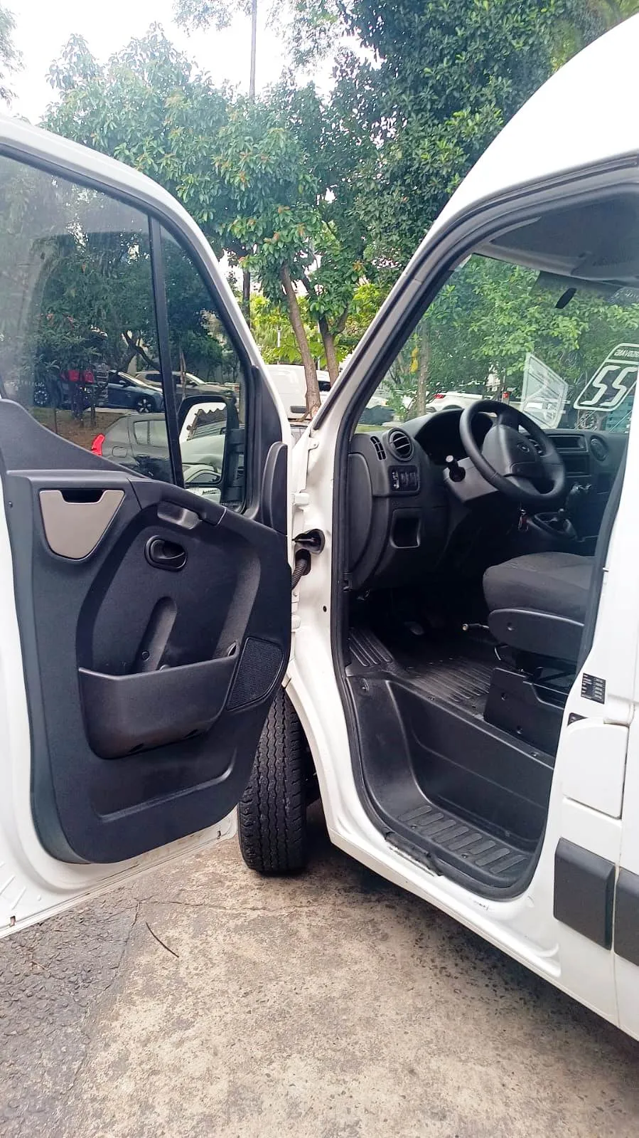 Renault Master 2.3 Furgão longo 2.3 Diesel Manual