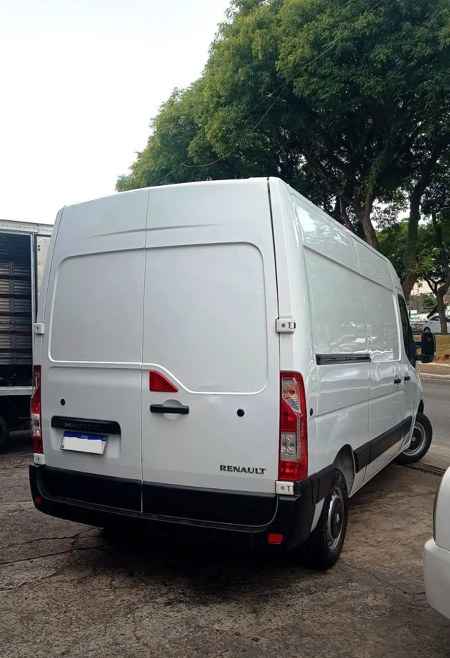 Renault Master 2.3 Furgão longo 2.3 Diesel Manual