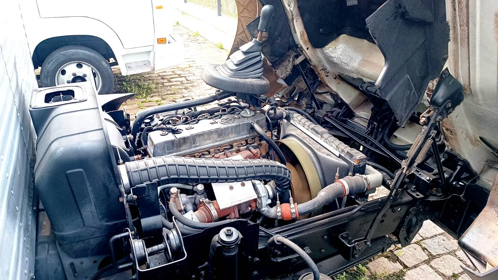 Volkswagen Delivery 8.150 3.1 Diesel Manual